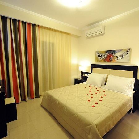 Mamfredas Luxury Resort Plánosz Kültér fotó